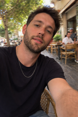 יוני ש. – תל אביב